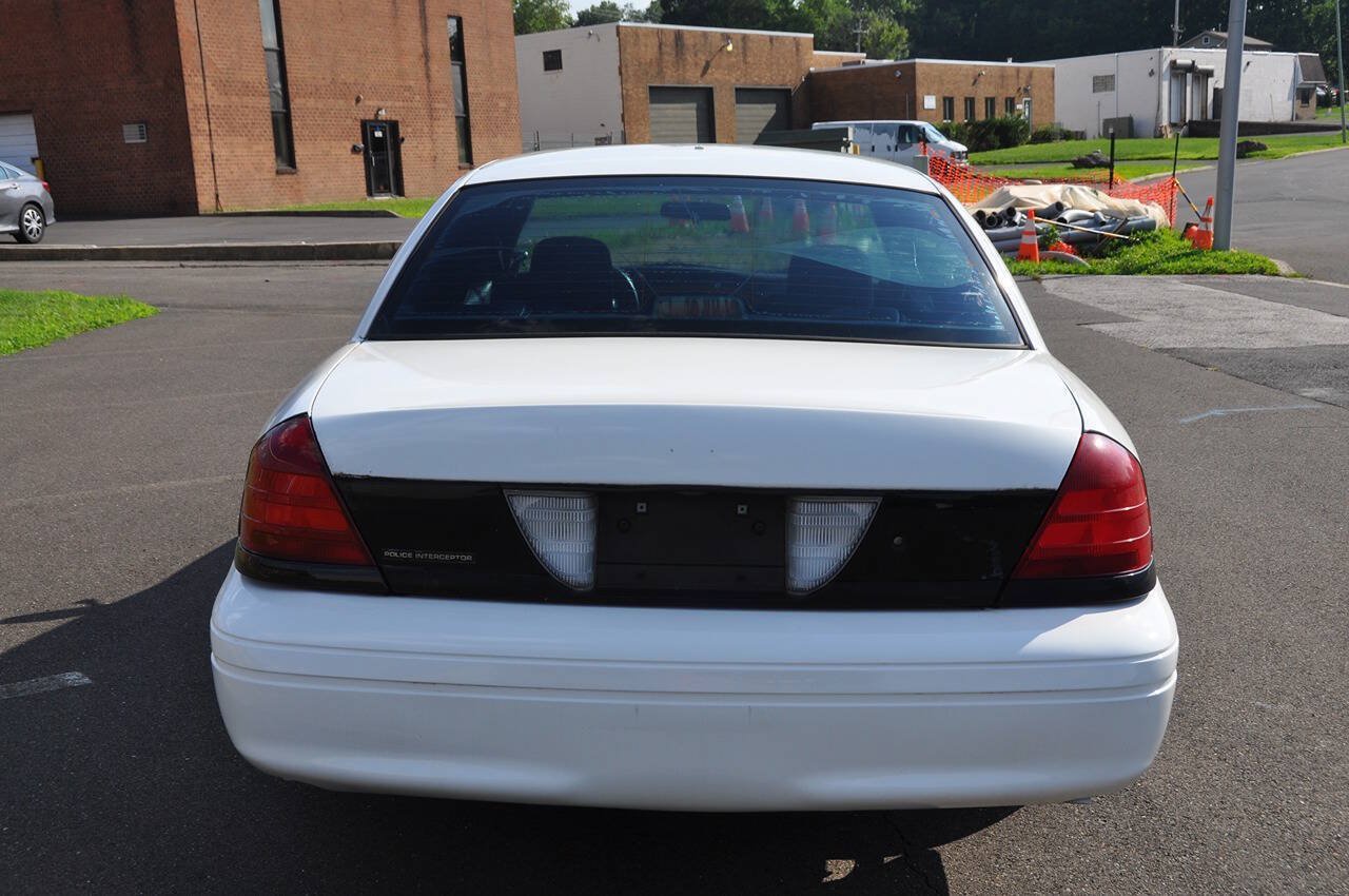 Used 2006 Ford Crown Victoria Police Interceptor RWD image 9