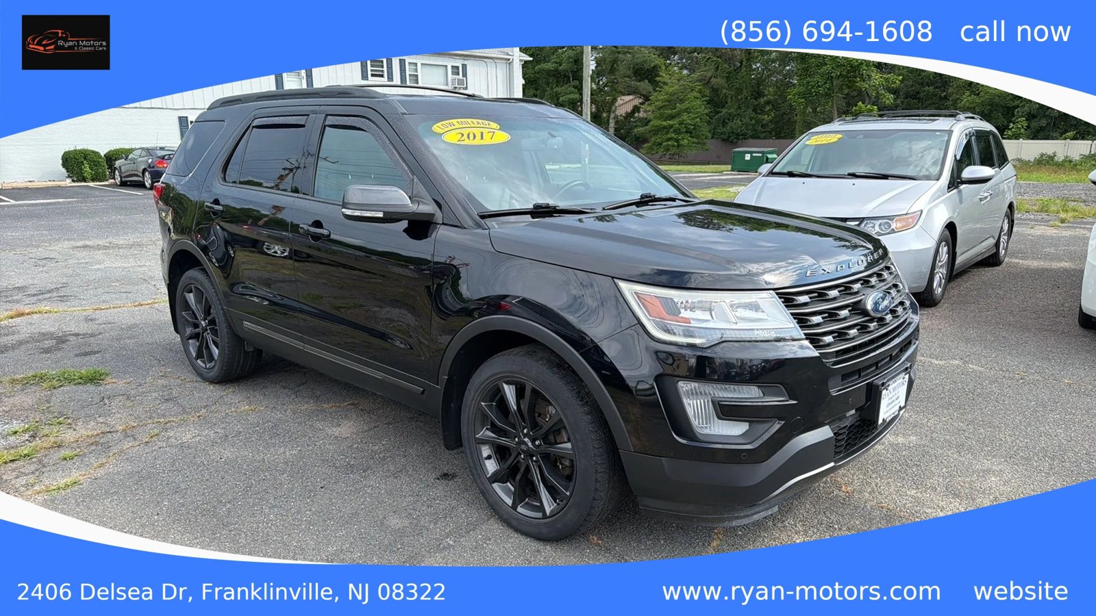 Used 2017 Ford Explorer XLT w/ XLT Appearance Package AWD/4WD image 3