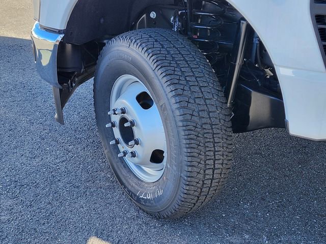 New 2025 Ford F350 XL w/ XL Chrome Package image 29