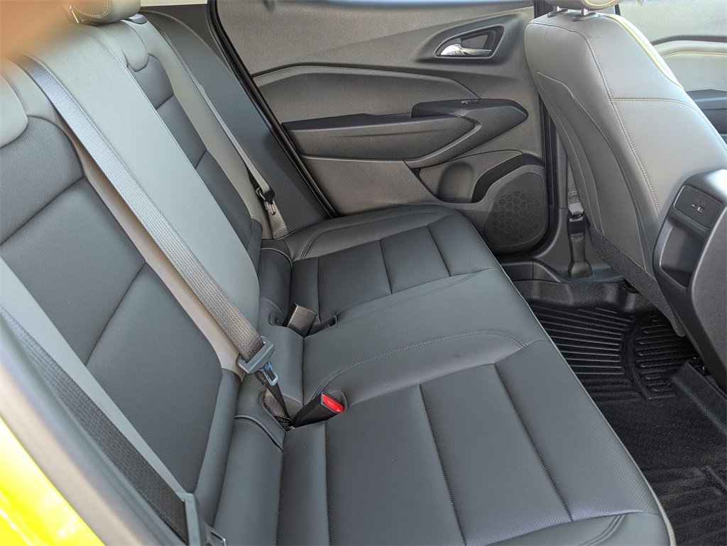 Used 2024 Chevrolet Trax ACTIV w/ Sunroof Package image 27