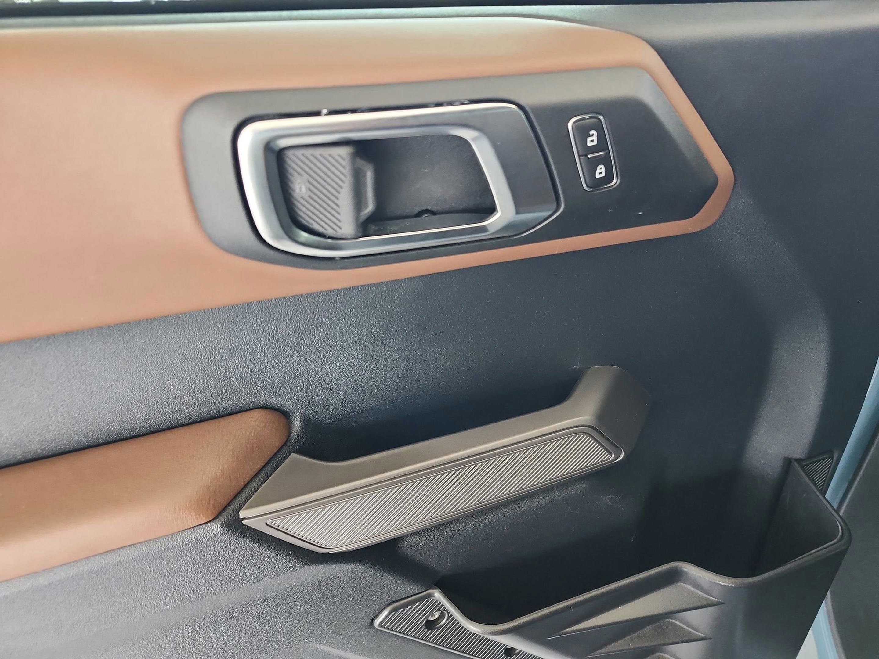 Certified 2023 Ford Bronco Outer Banks image 16