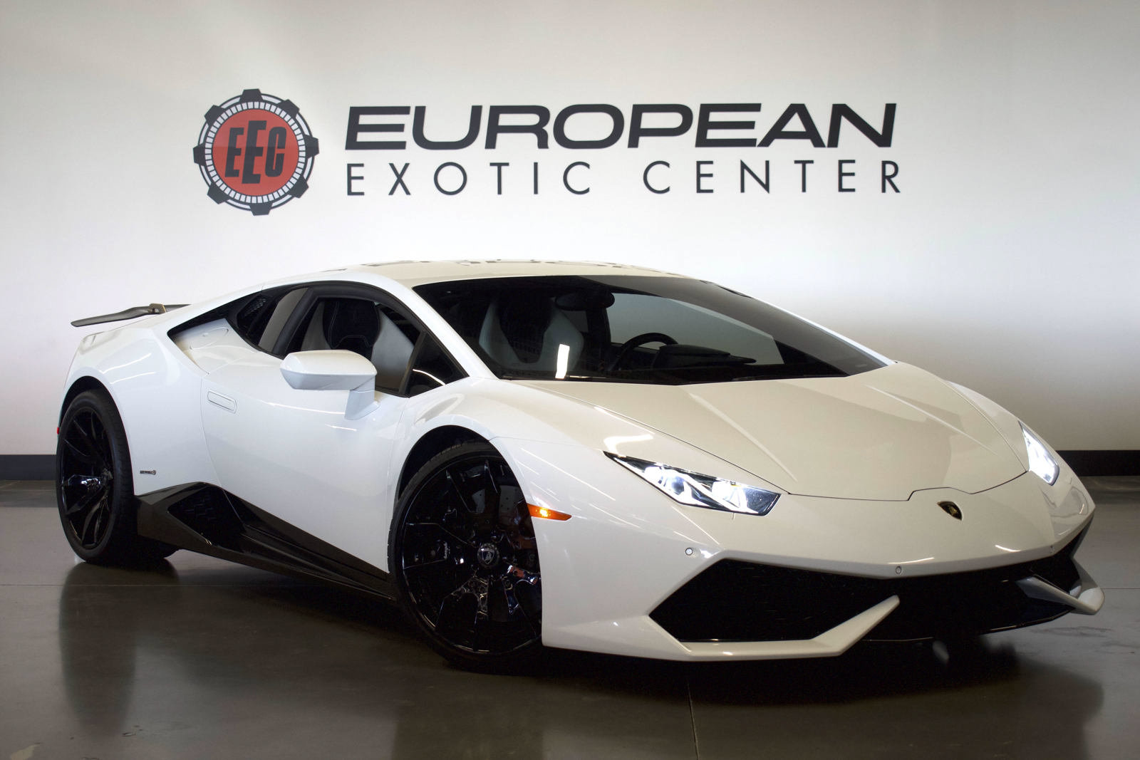 Used 2015 Lamborghini Huracan LP 610-4 AWD/4WD image 1