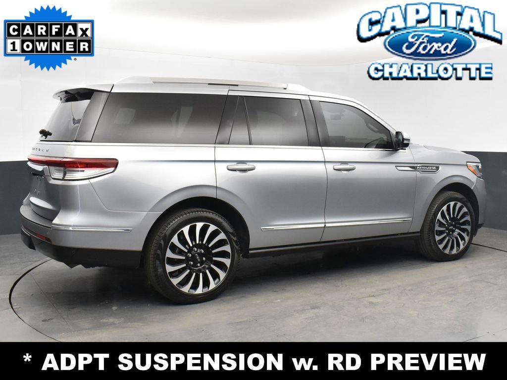 Used 2023 Lincoln Navigator Black Label AWD/4WD image 8
