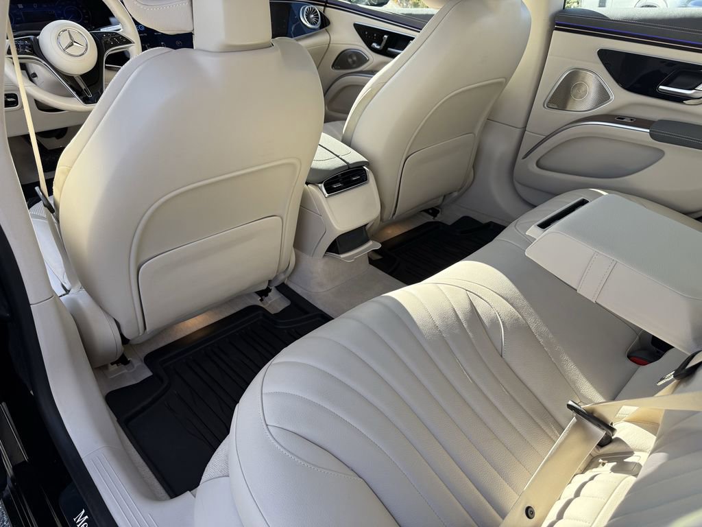 Certified 2023 Mercedes-Benz EQS 580 4MATIC Sedan image 33