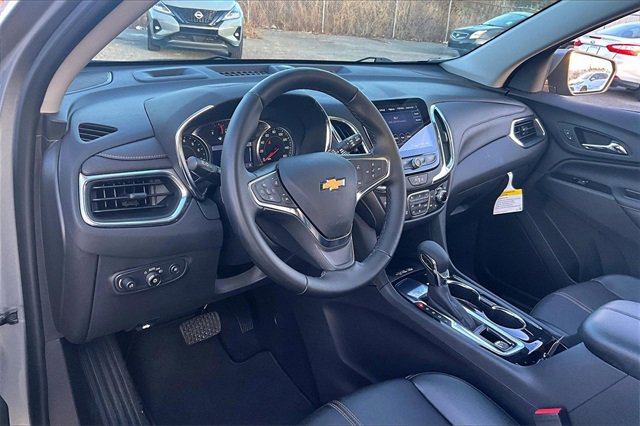 Used 2024 Chevrolet Equinox Premier image 14