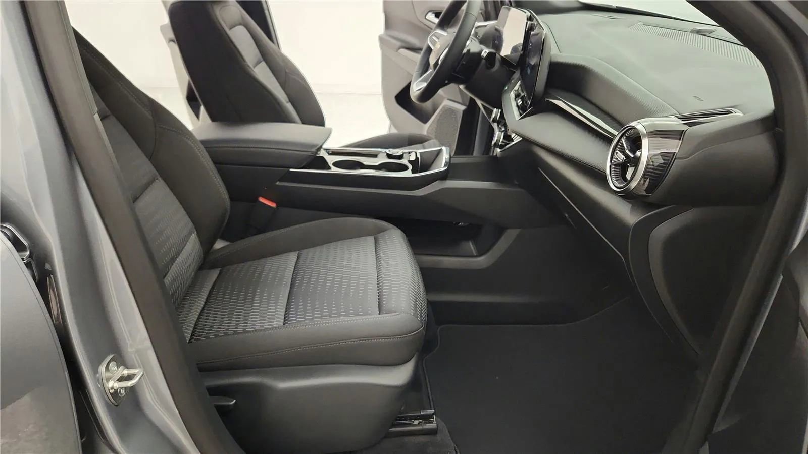 New 2026 Chevrolet Equinox LT image 27