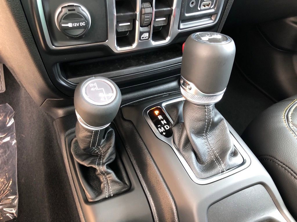 New 2025 Jeep Wrangler Sahara w/ Safety Group image 31