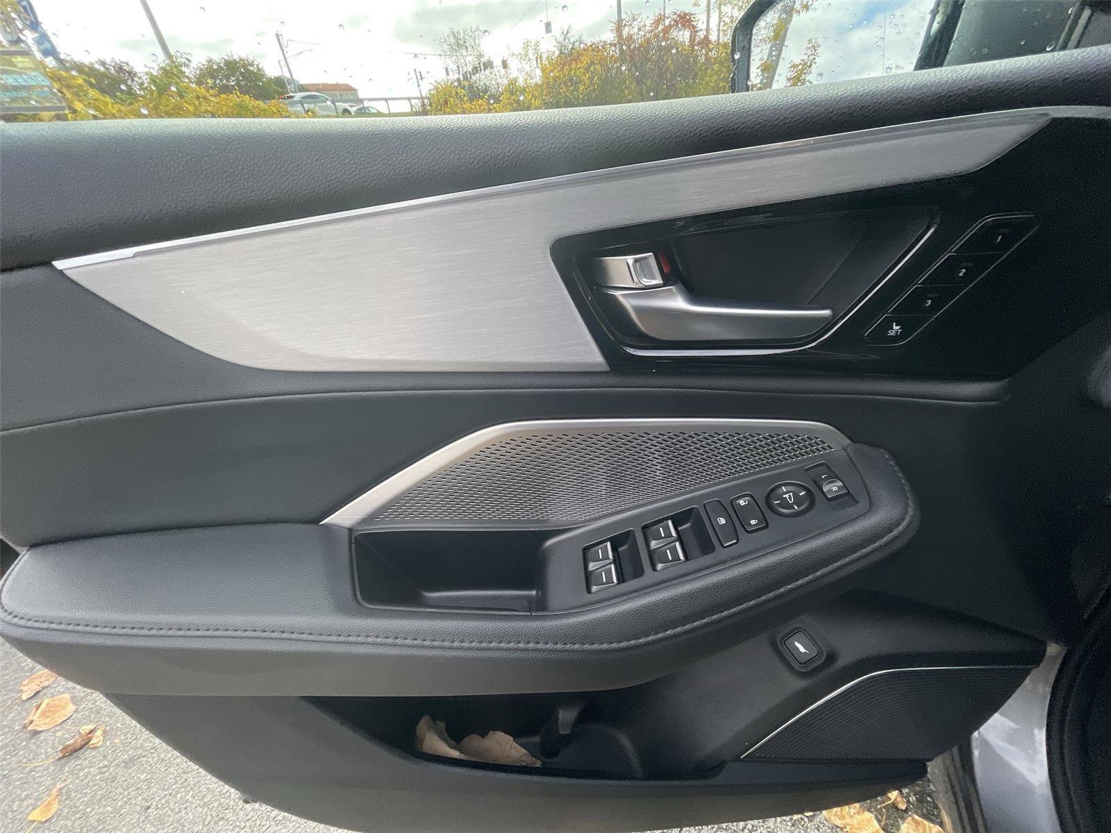 Used 2024 Acura MDX Base image 12