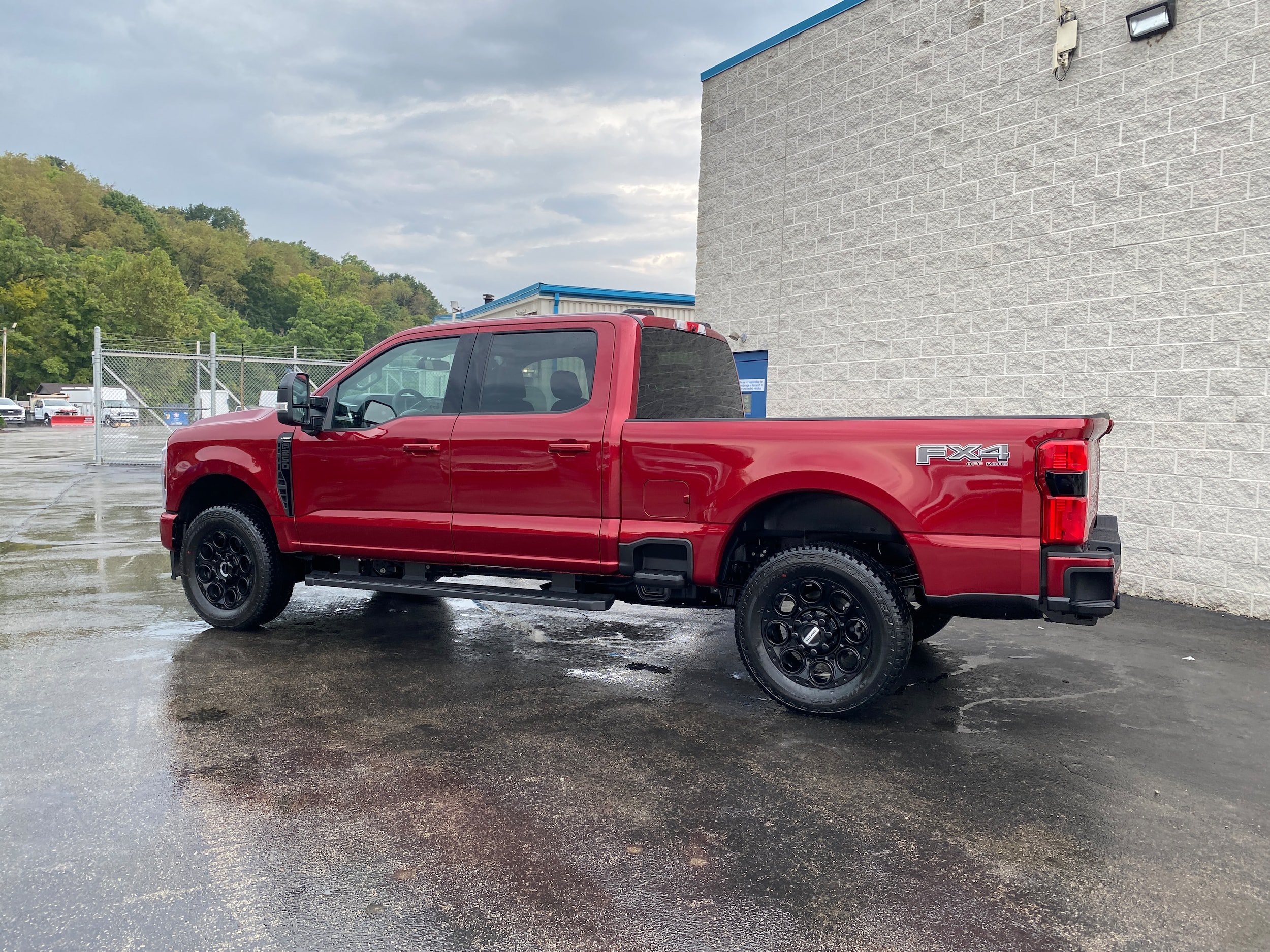 New 2027 Ford F250 Lariat w/ Black Appearance Package AWD/4WD image 6