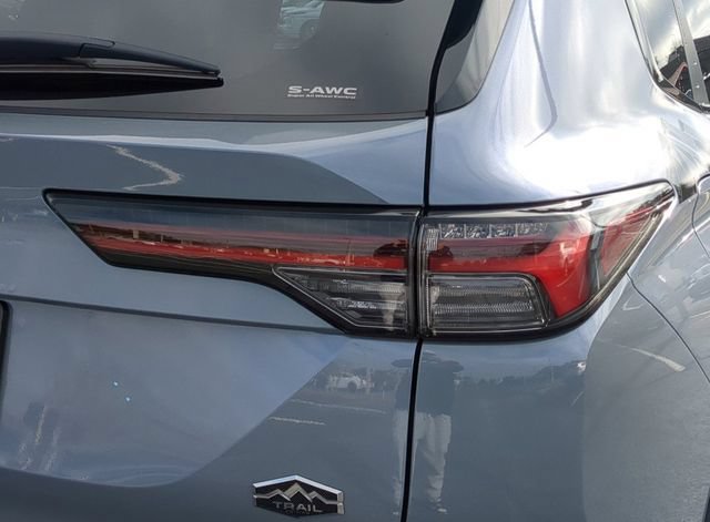 New 2026 Mitsubishi Outlander AWD image 11
