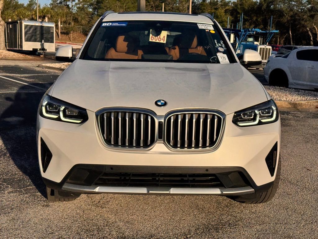 Used 2023 BMW X3 xDrive30i image 2