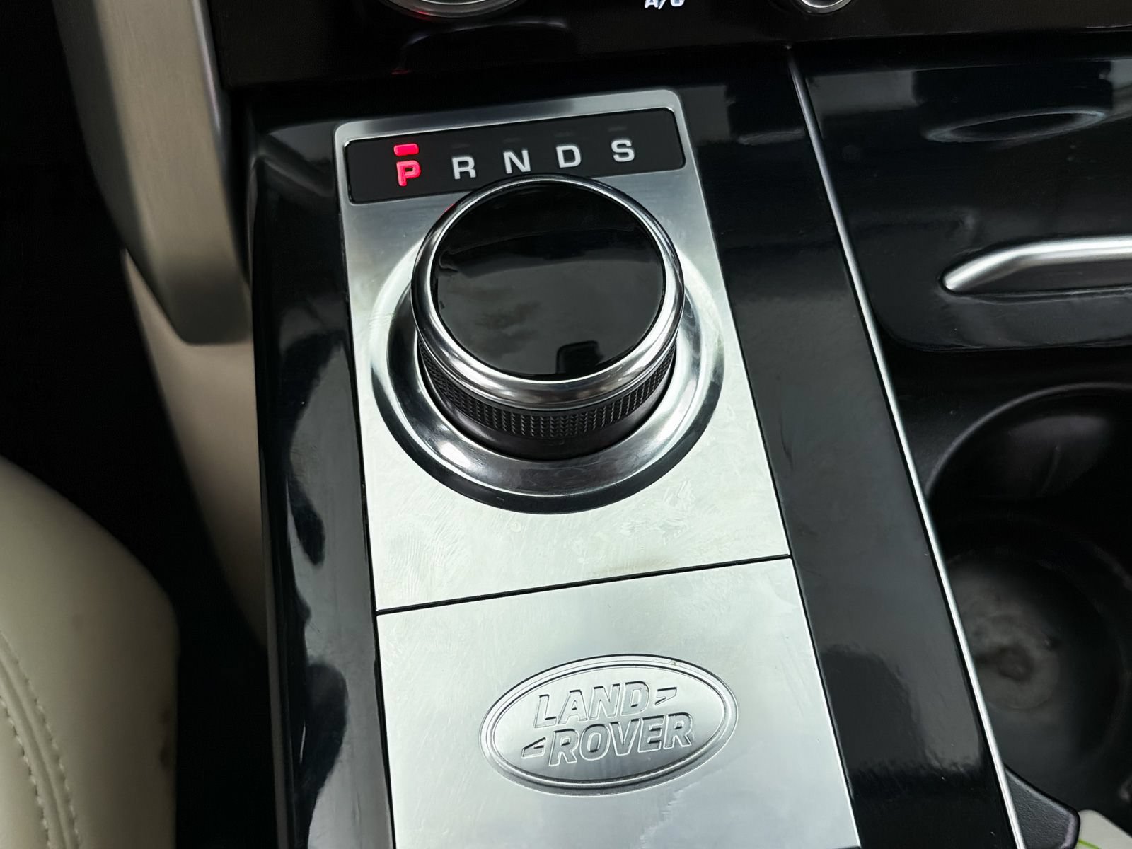 Used 2020 Land Rover Range Rover HSE AWD/4WD image 25