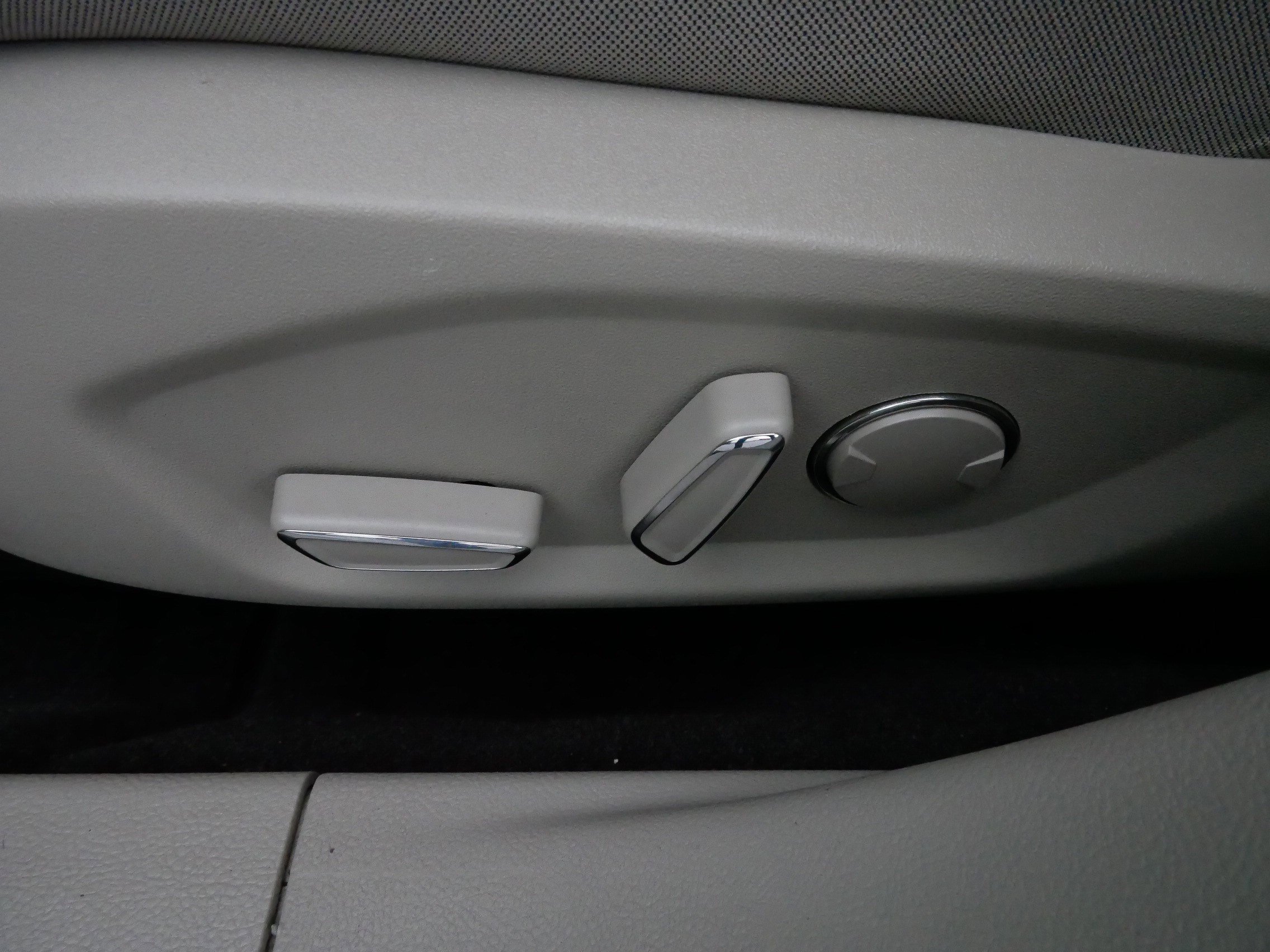 Used 2018 Ford Fusion SE image 20