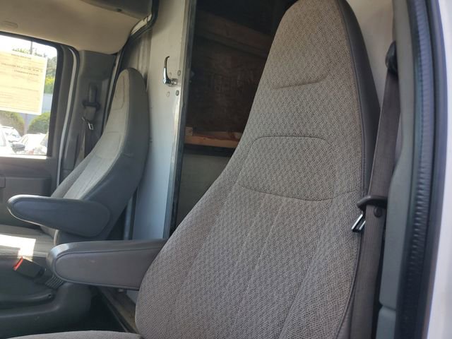 Used 2017 Chevrolet Express 3500 image 14