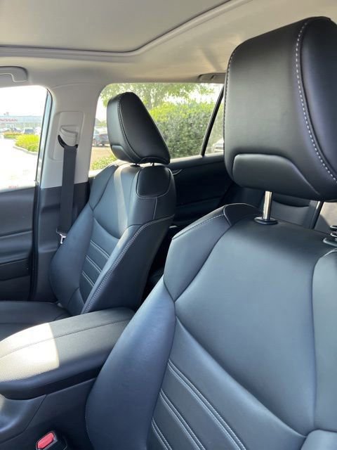 Used 2021 Toyota RAV4 XLE Premium AWD/4WD image 13