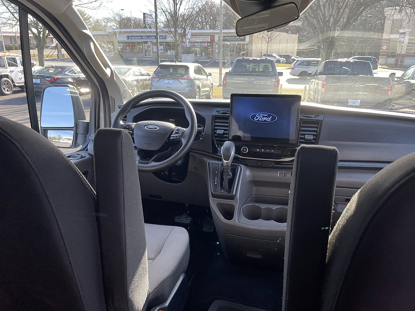 Used 2023 Ford Transit 350 XLT image 13