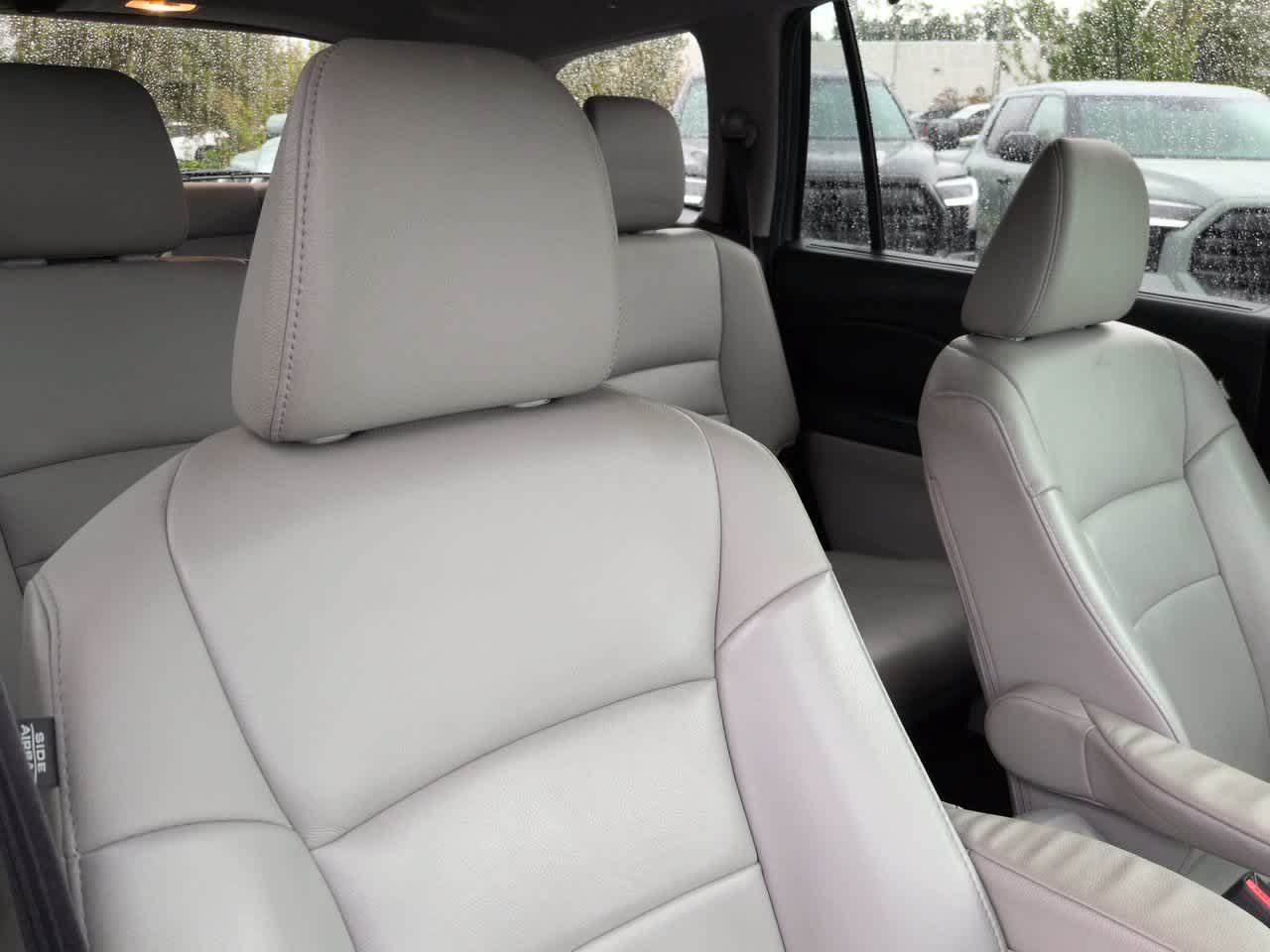 Used 2019 Honda Pilot Touring image 7