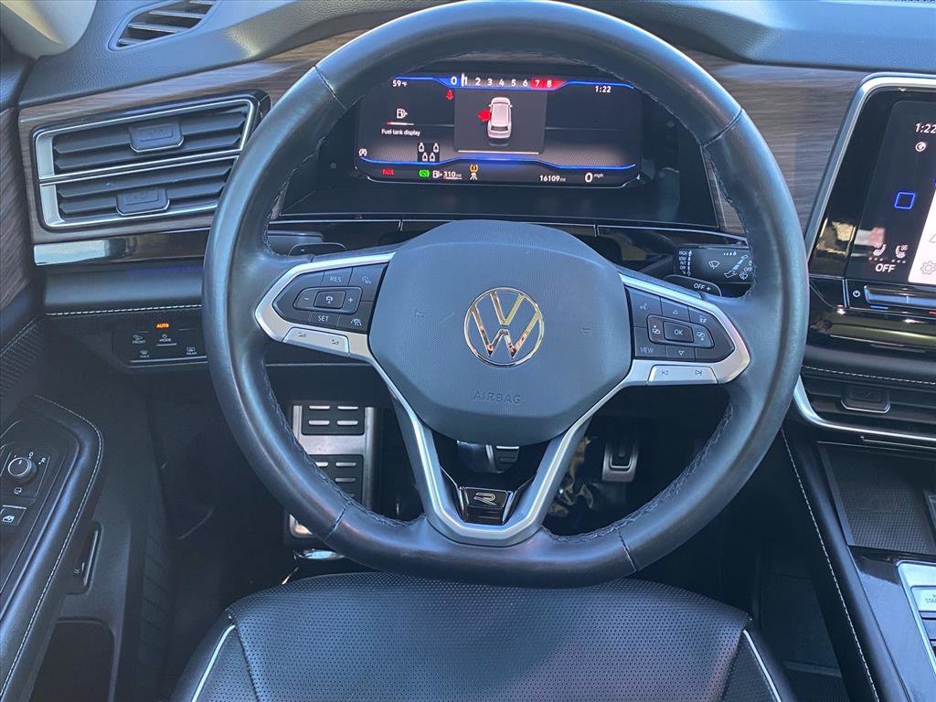 Certified 2024 Volkswagen Atlas SEL Premium R-Line image 7