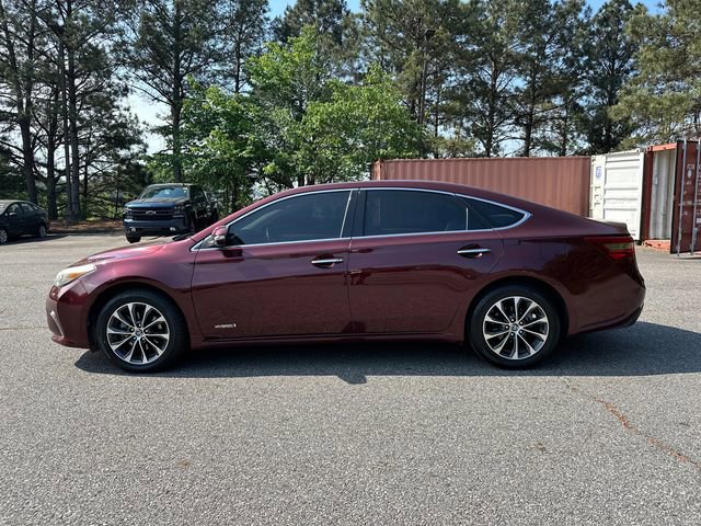 Used 2017 Toyota Avalon XLE Plus FWD image 4