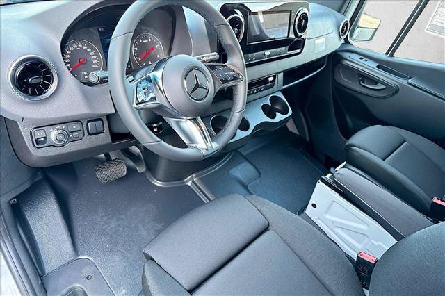 New 2026 Mercedes-Benz Sprinter 2500 image 9