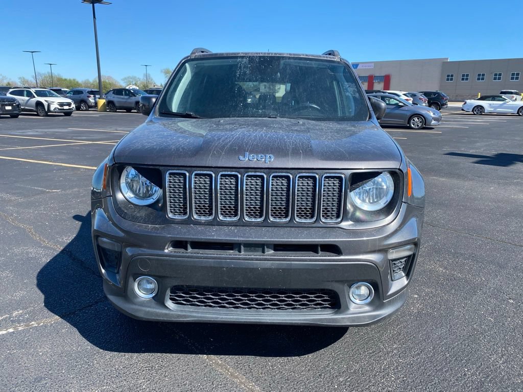 Used 2019 Jeep Renegade Latitude w/ Cold Weather Group AWD/4WD image 4