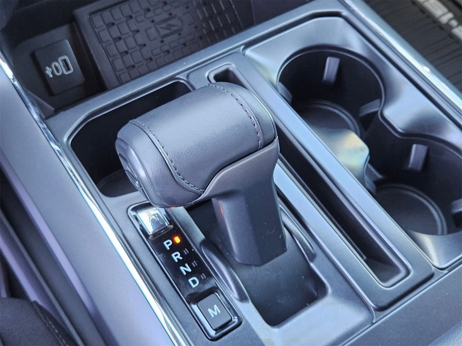 New 2025 Ford F150 XLT w/ Equipment Group 302A MID image 15