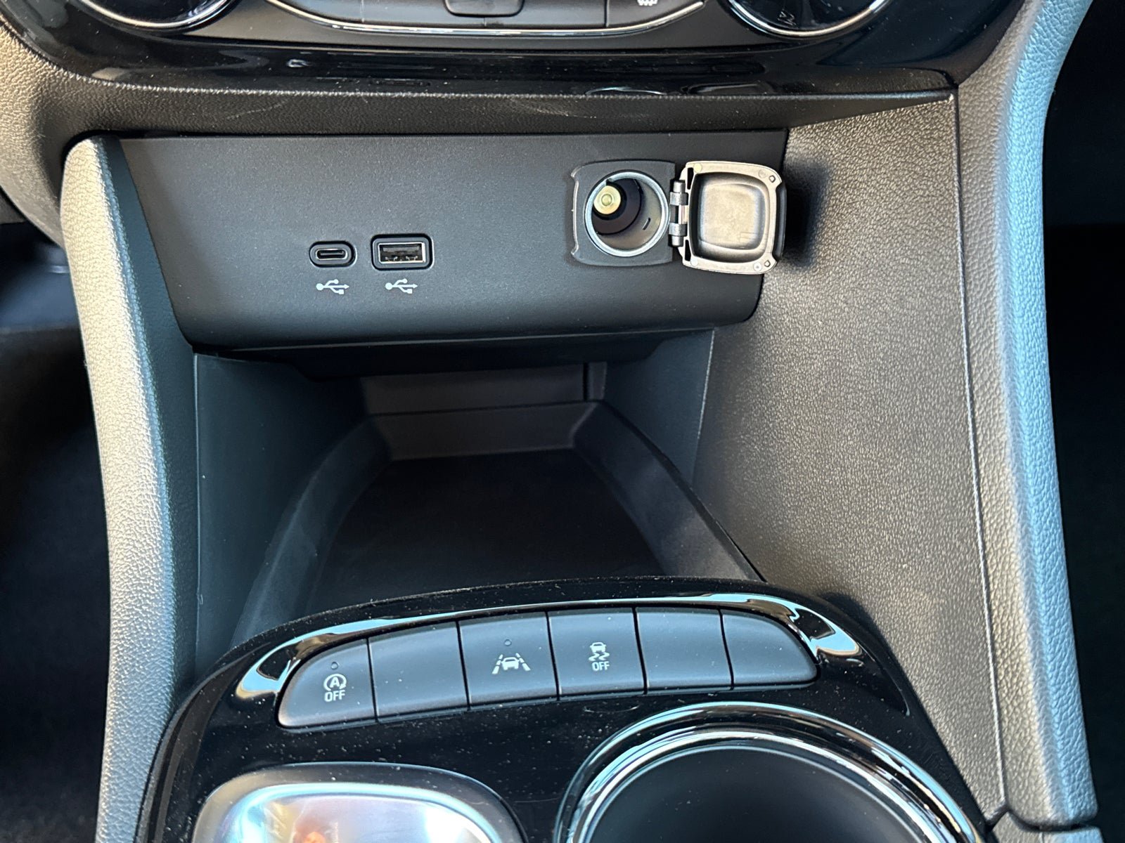 New 2026 Buick Encore GX Sport Touring FWD image 30