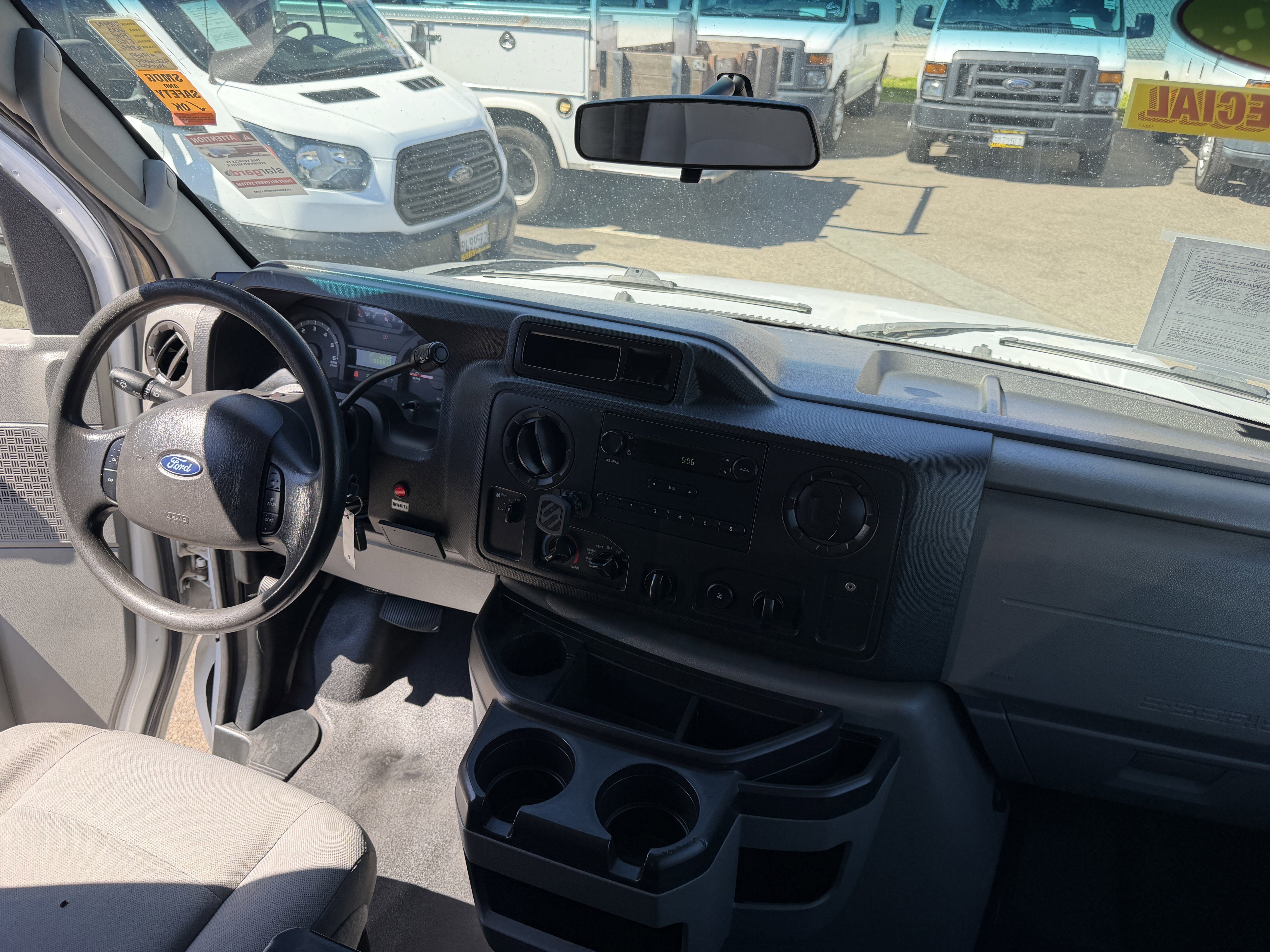 Used 2013 Ford E-150 and Econoline 150 RWD image 14