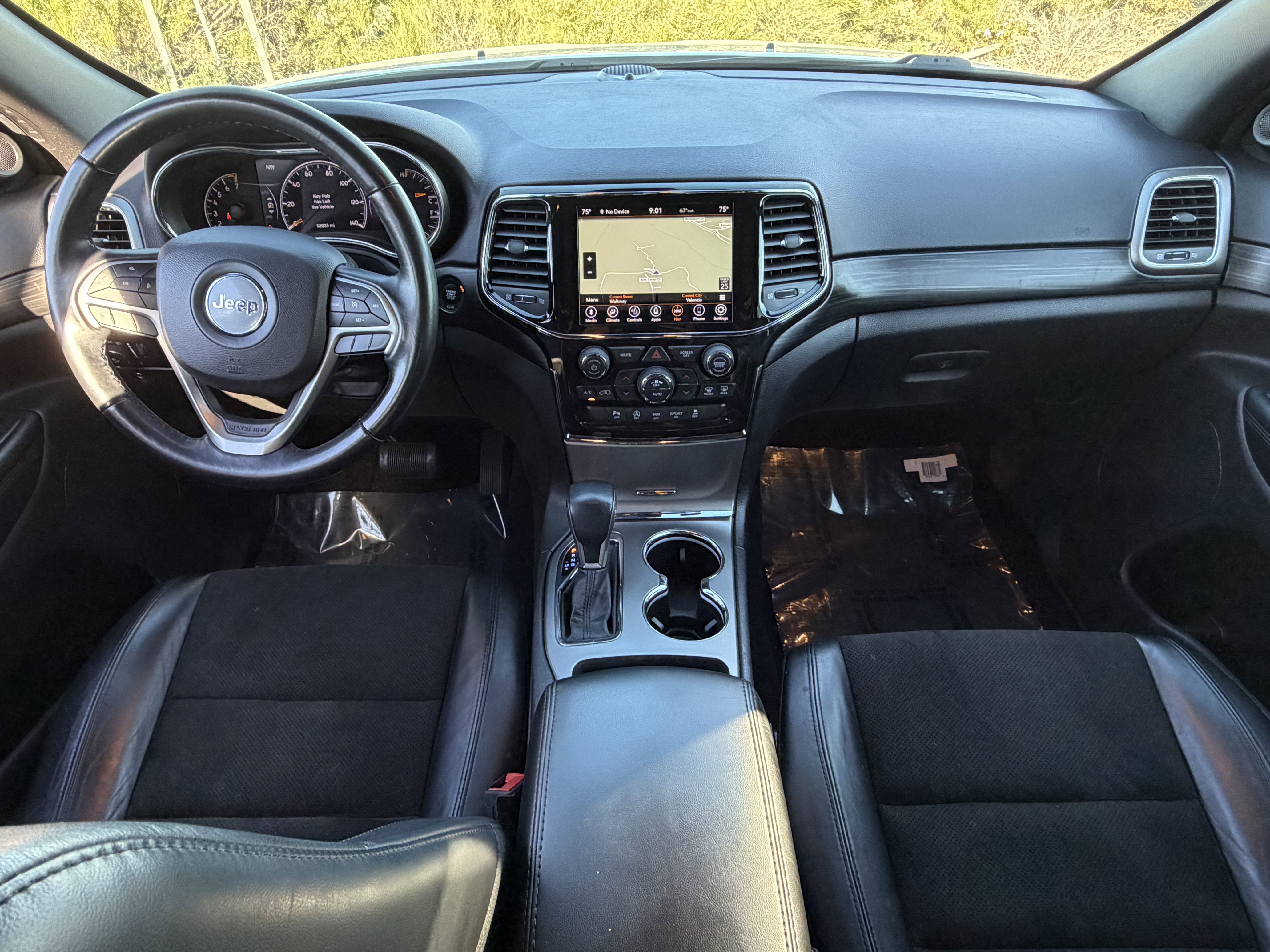Used 2021 Jeep Grand Cherokee Laredo X image 31