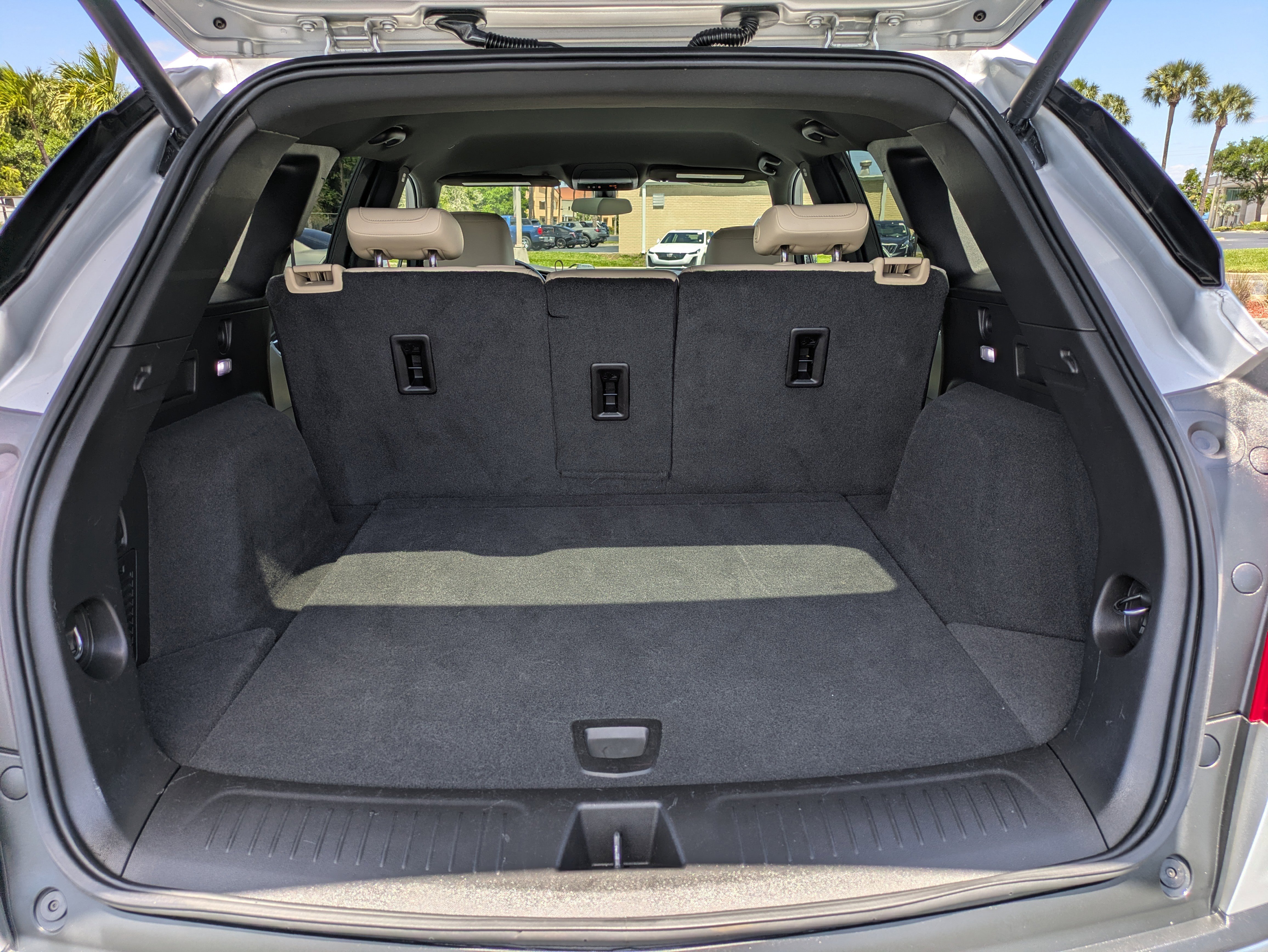 Used 2018 Cadillac XT5 FWD image 11