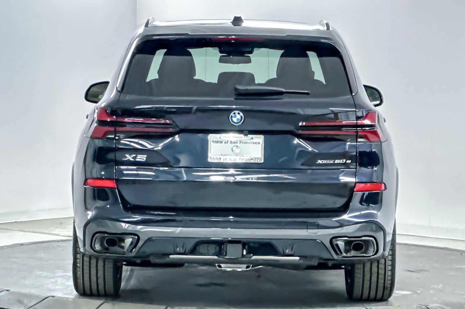New 2026 BMW X5 xDrive50e w/ M Sport Package image 7