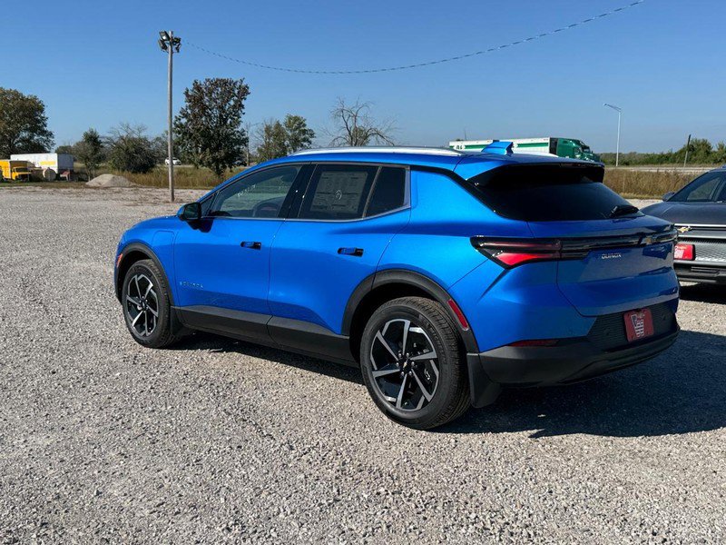New 2026 Chevrolet Equinox EV LT FWD image 3