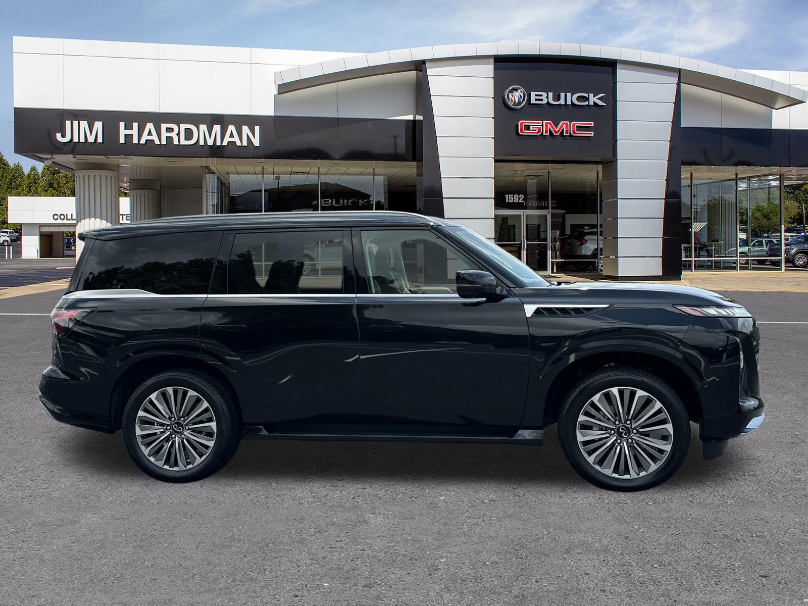 Used 2025 INFINITI QX80 Sensory AWD/4WD image 8
