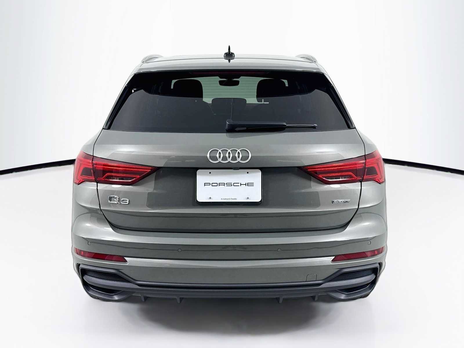 Used 2023 Audi Q3 2.0T Premium Plus AWD/4WD image 10