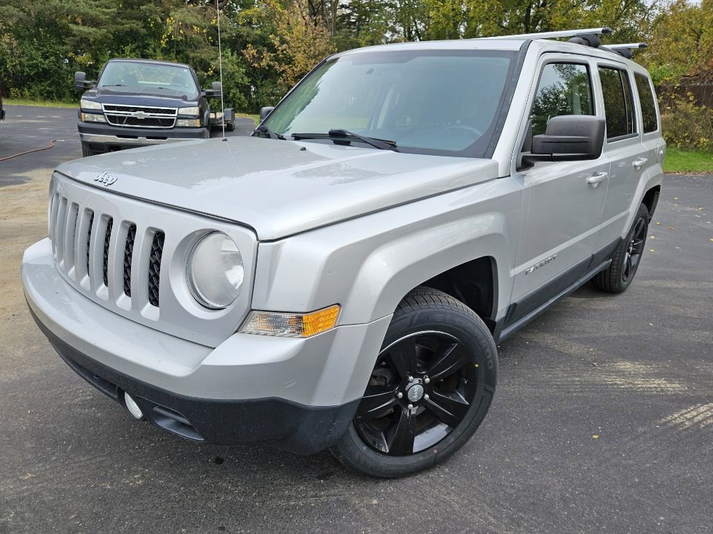 Used 2013 Jeep Patriot Latitude w/ Sun/Sound Group