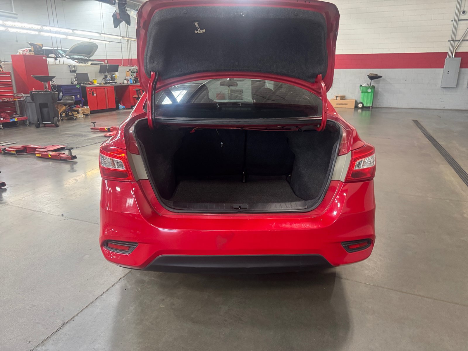 Used 2019 Nissan Sentra SV FWD image 34