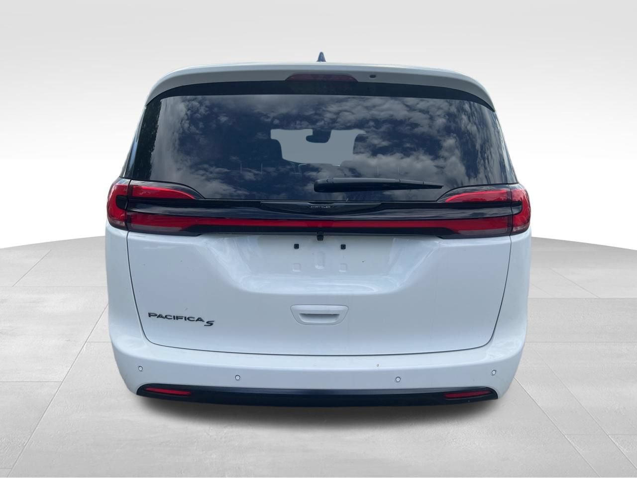 New 2026 Chrysler Pacifica Select w/ S Appearance Package FWD image 5