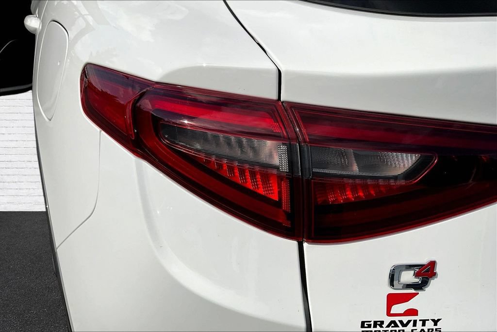 Used 2022 Alfa Romeo Stelvio Ti AWD/4WD image 23