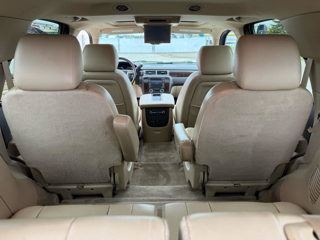 Used 2011 GMC Yukon Denali image 23