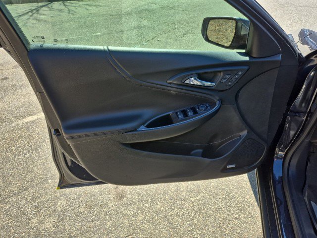 Used 2023 Chevrolet Malibu LT image 17