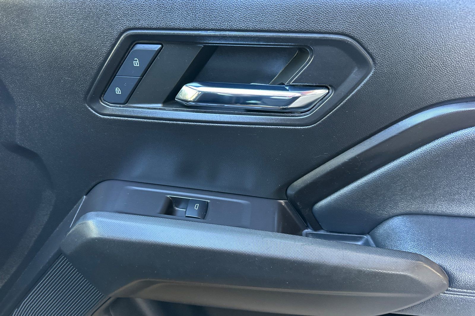 Certified 2024 Chevrolet Colorado LT w/ LT Convenience Package image 21