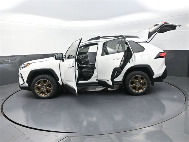 Used 2023 Toyota RAV4 AWD Hybrid image 42