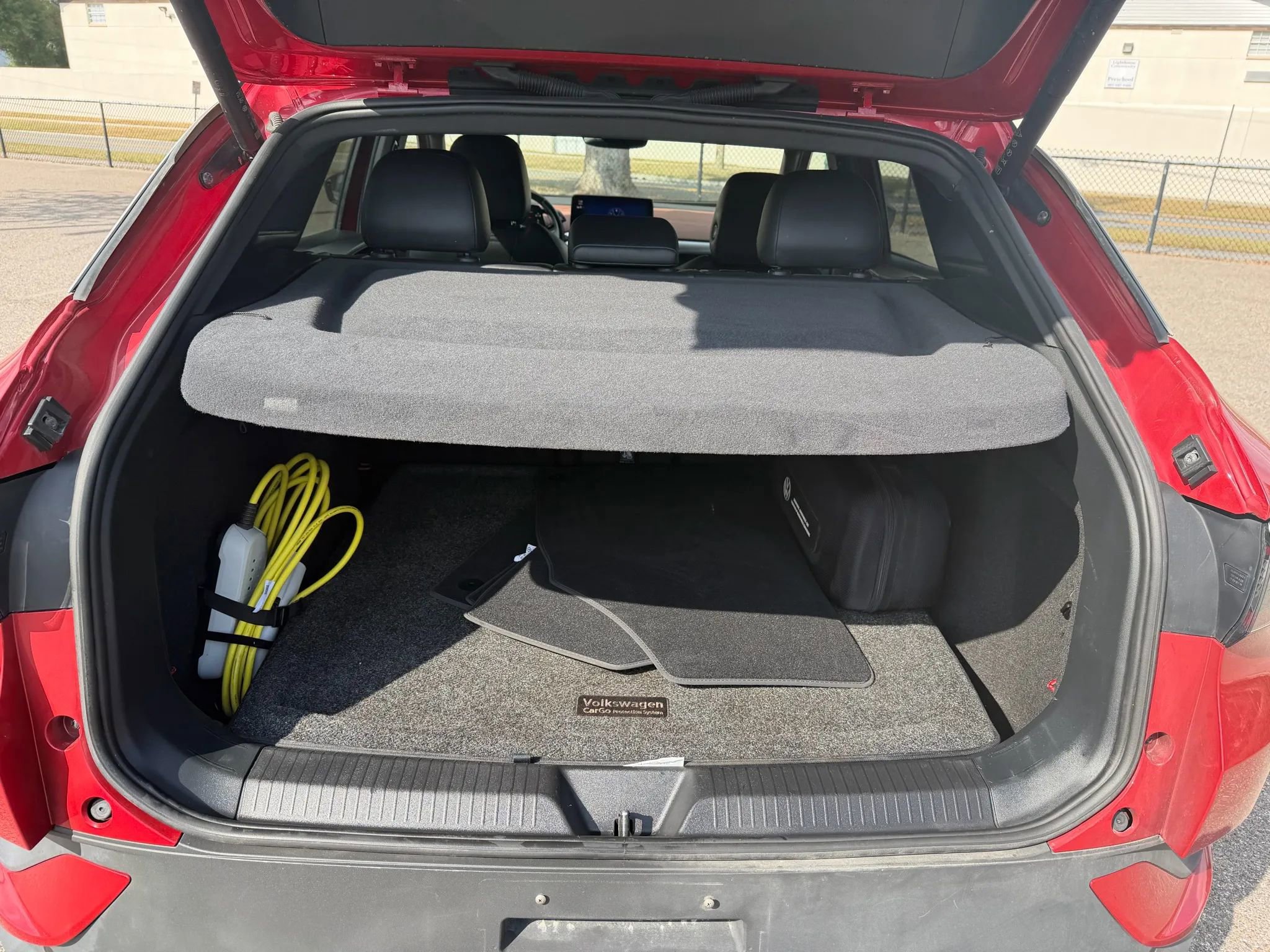 Used 2021 Volkswagen ID.4 Pro S w/ Gradient Package image 9