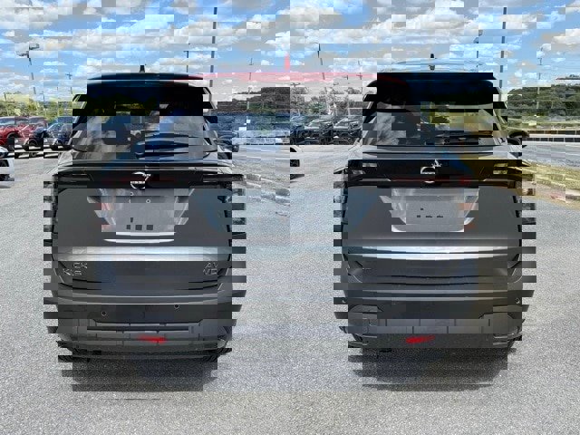 New 2025 Nissan Kicks SV w/ SV Premium Package image 6