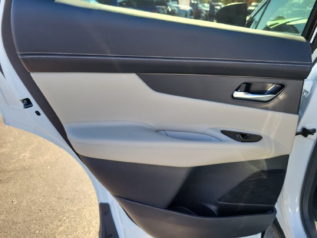 Certified 2025 Nissan Murano SL AWD/4WD image 15