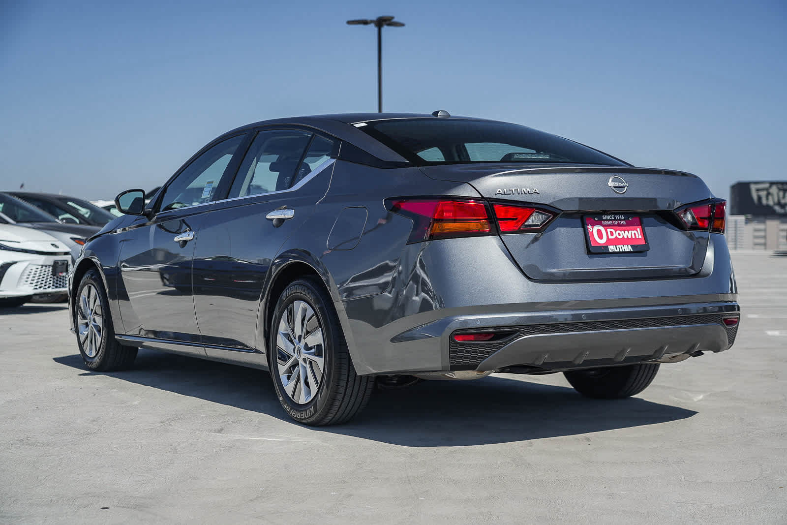 Used 2025 Nissan Altima 2.5 S FWD image 8
