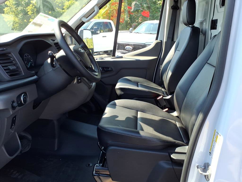 New 2025 Ford Transit 250 148 Medium Roof image 11