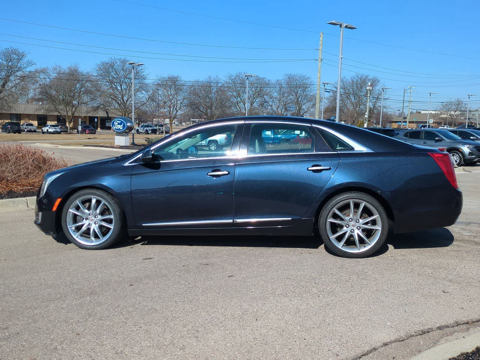 Used 2013 Cadillac XTS Premium image 5