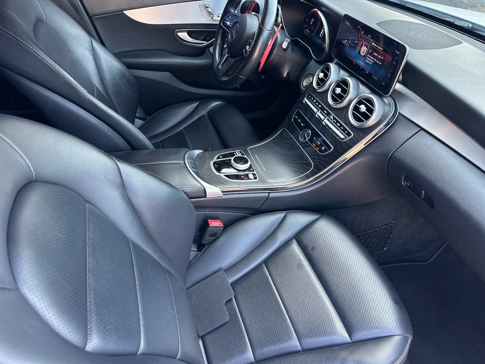 Used 2019 Mercedes-Benz C 300 Sedan image 15