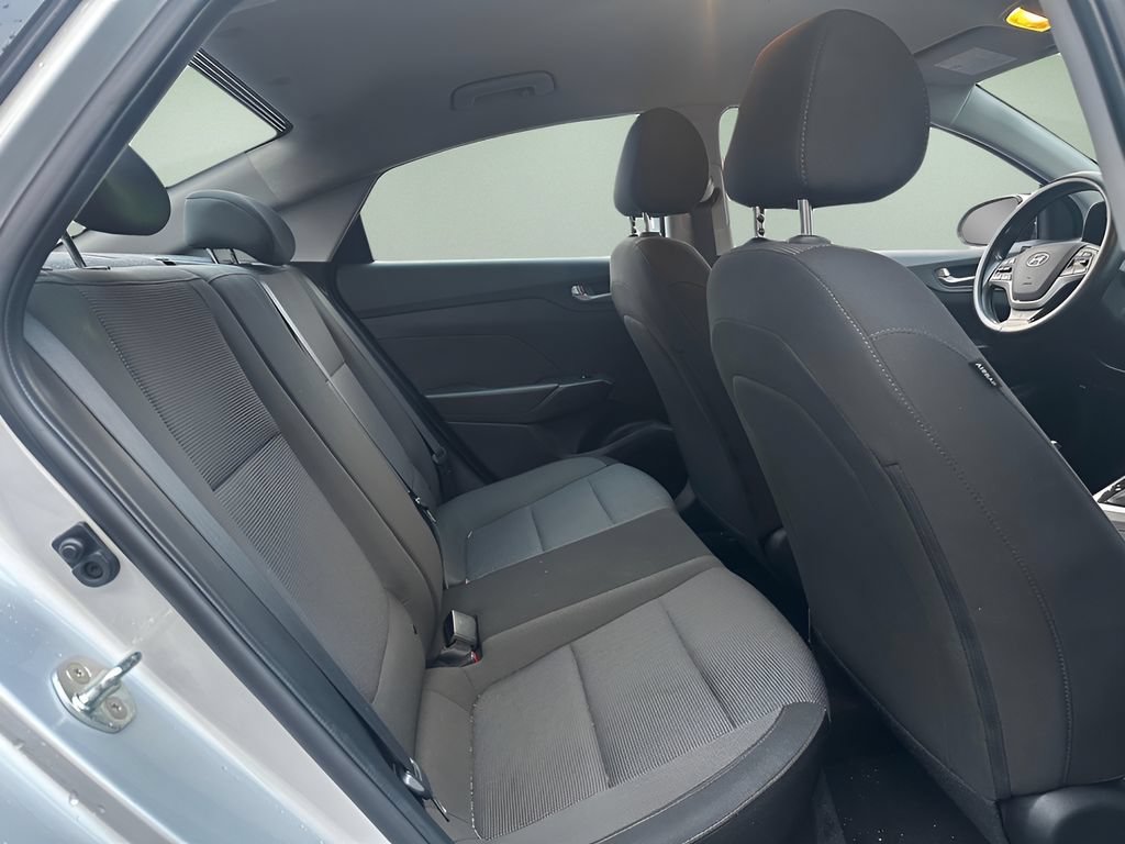 Used 2021 Hyundai Accent SE FWD image 15